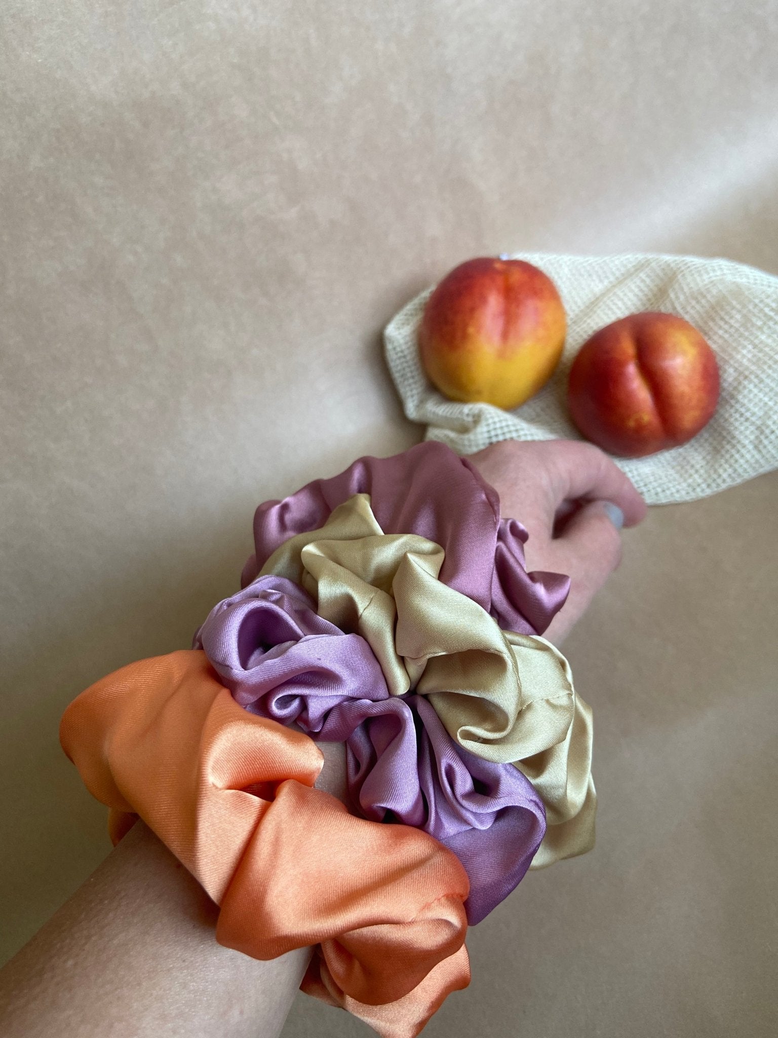 Peachy scrunchies - peachmehappy