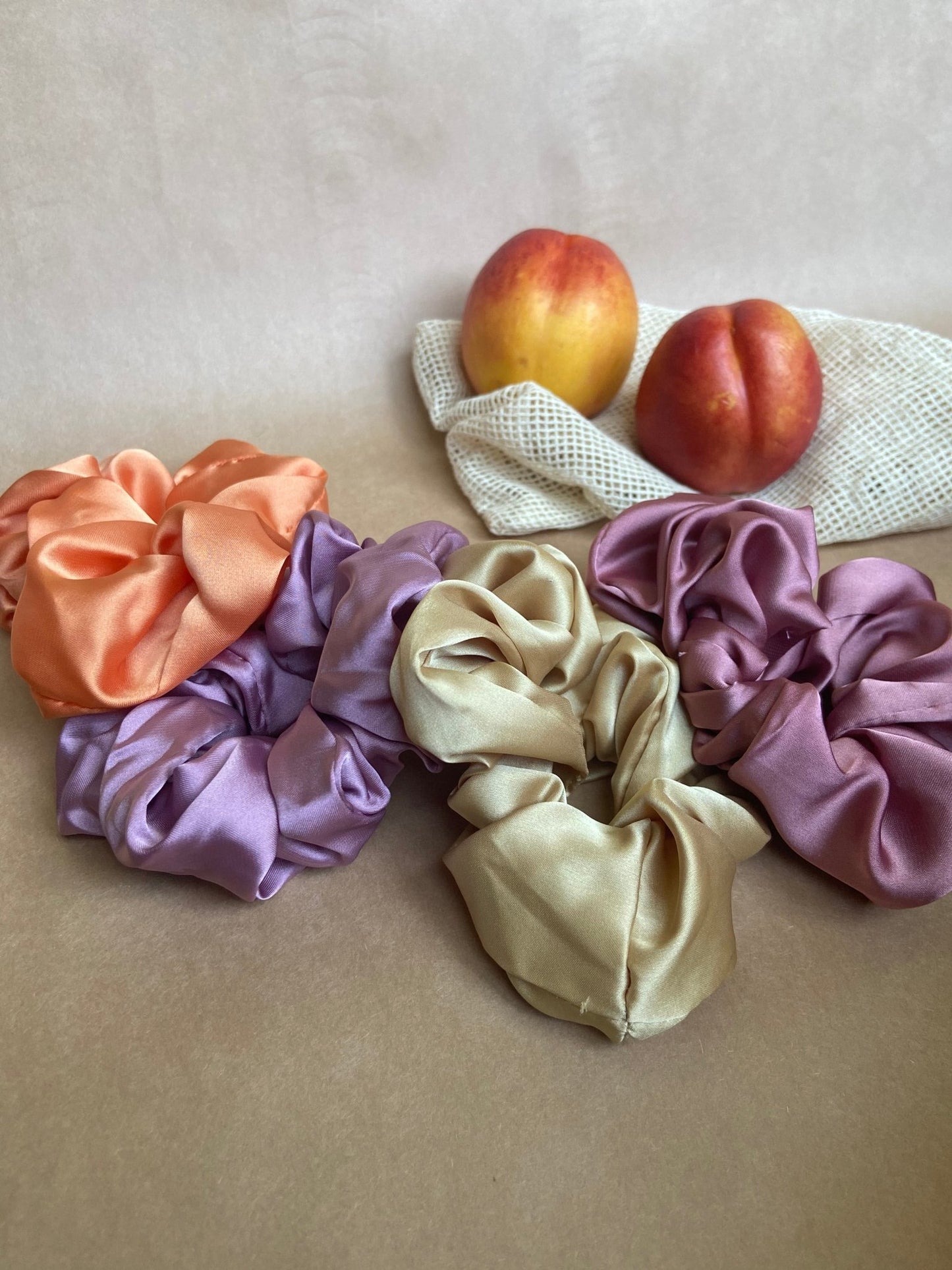 Peachy scrunchies - peachmehappy